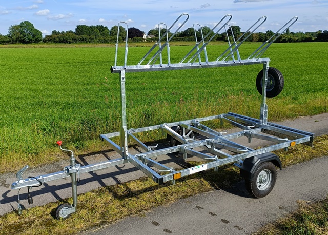 Trailer to carry 8 bikes